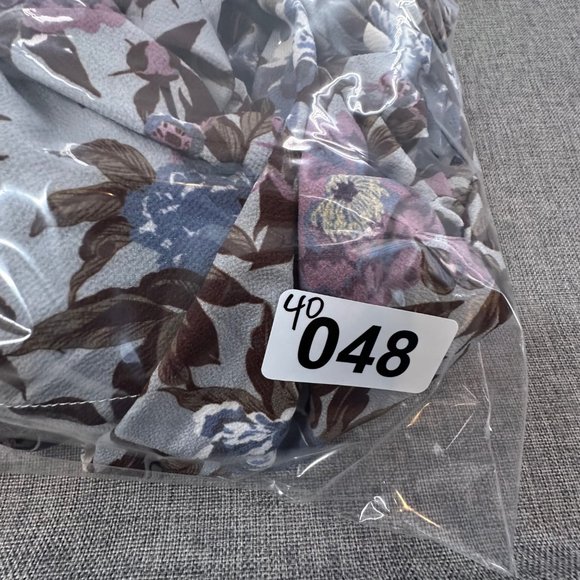 Love @ First Sight Floral Romper Medium Brand New Sleeveless Flowy Pleated Top P - Picture 15 of 15